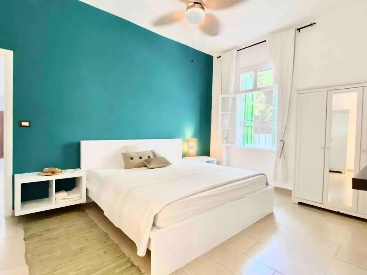 3Br On Mm Stairs With A Quiet Terrace Διαμέρισμα Βηρυτός