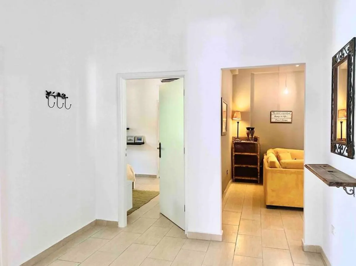 3Br On Mm Stairs With A Quiet Terrace Διαμέρισμα Βηρυτός